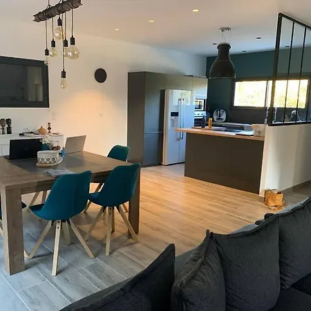 Moderne Avec Piscine Villa *